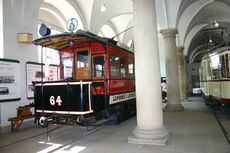 Straßenbahn-1.JPG